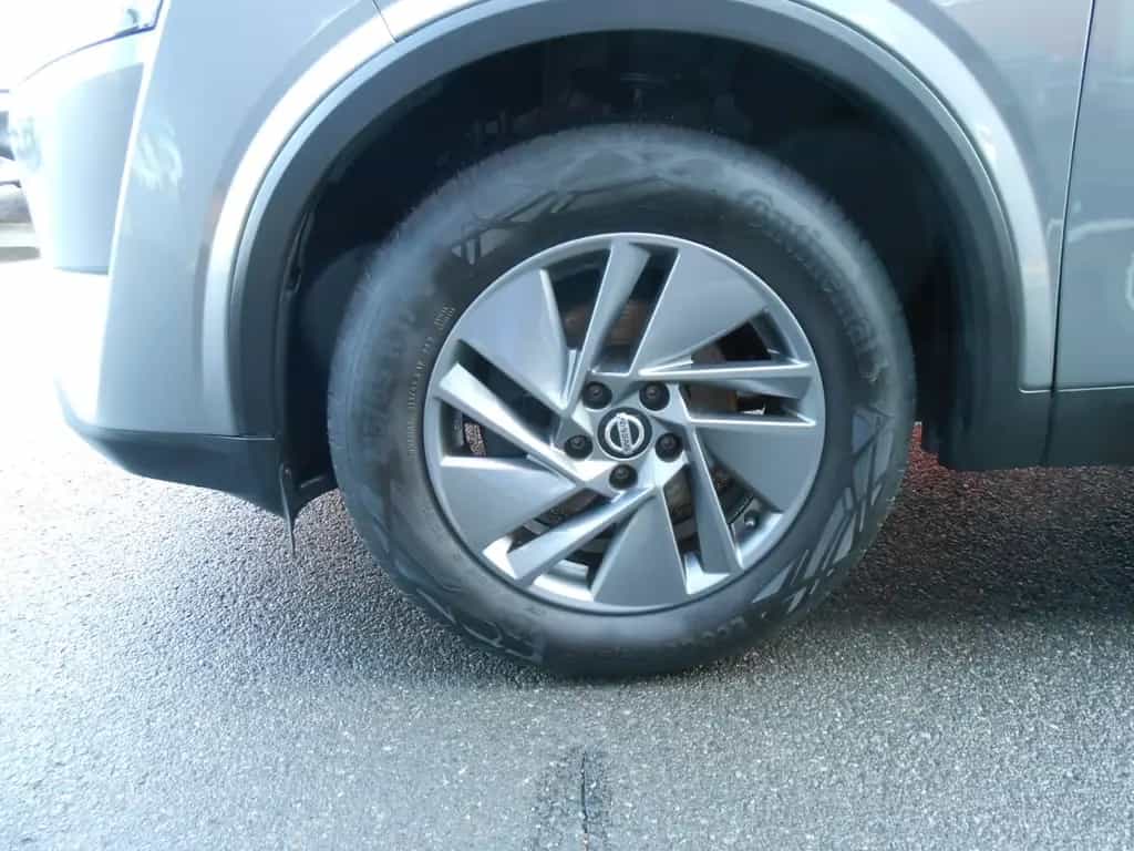 Nissan Qashqai Acenta*WINTERPAKET*NAVI*WINTERRÄDER 11/2021-photo-4