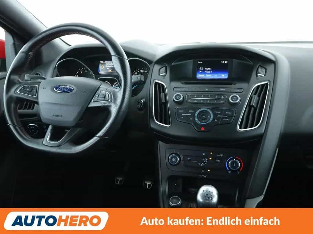 Ford Focus 1.0 EcoBoost ST-Line*PDC*SHZ*AHK*KLIMA* 11/2016-photo-12