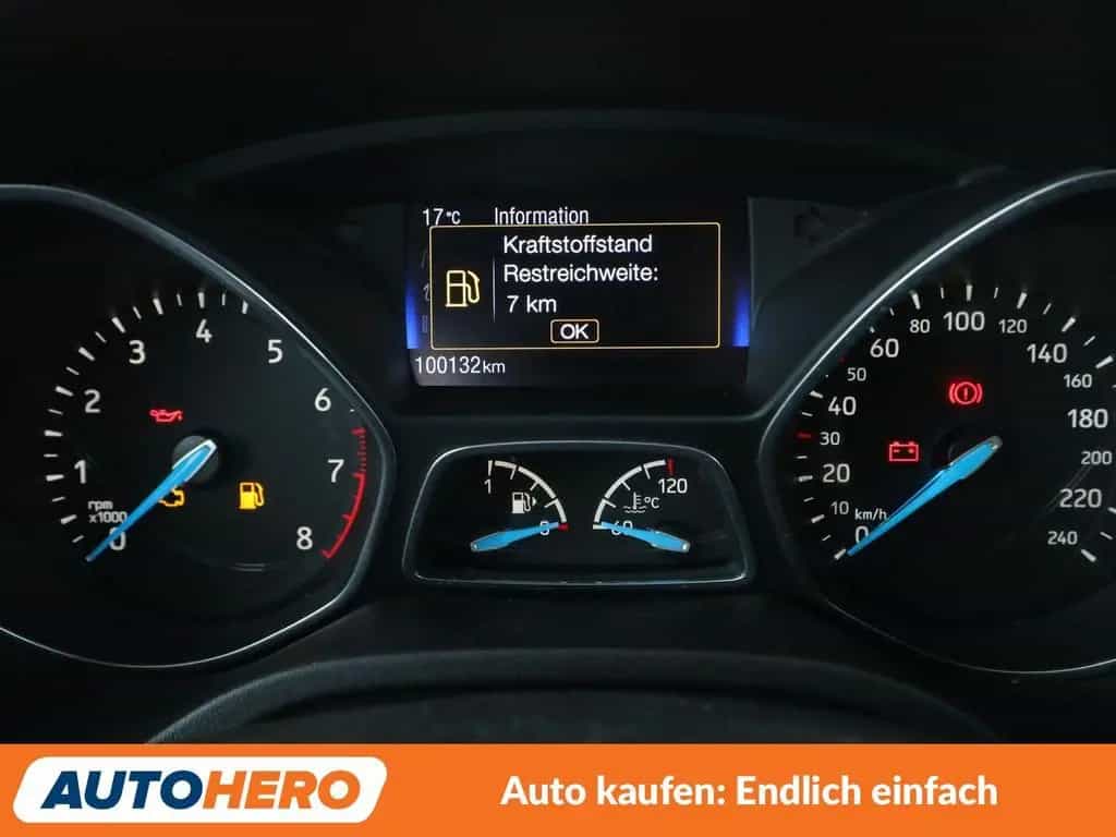 Ford Focus 1.0 EcoBoost ST-Line*PDC*SHZ*AHK*KLIMA* 11/2016-photo-19