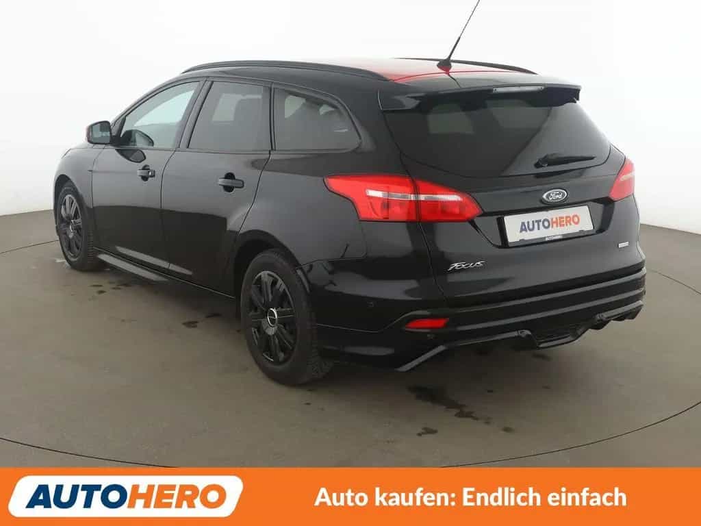 Ford Focus 1.0 EcoBoost ST-Line*PDC*SHZ*AHK*KLIMA* 11/2016-photo-3