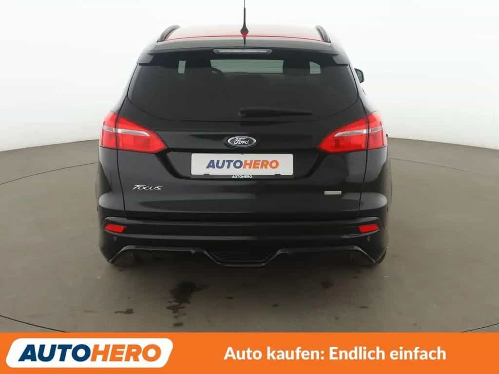 Ford Focus 1.0 EcoBoost ST-Line*PDC*SHZ*AHK*KLIMA* 11/2016-photo-4