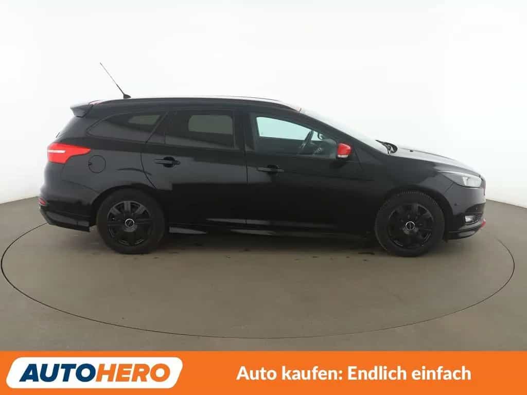 Ford Focus 1.0 EcoBoost ST-Line*PDC*SHZ*AHK*KLIMA* 11/2016-photo-6
