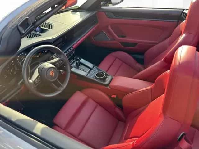 Porsche 911 Carrera 4 GTS Cabriolet 3.0l APROVED+BURMEST 01/2022-photo-9