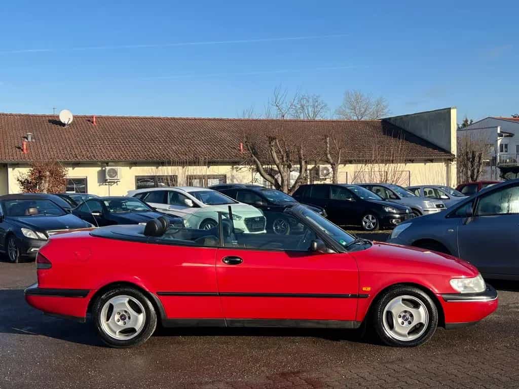 Saab 900 2.5 V6 SE Cabrio*LEDER*AUTOMATIK*SHZ* 06/1997-photo-1