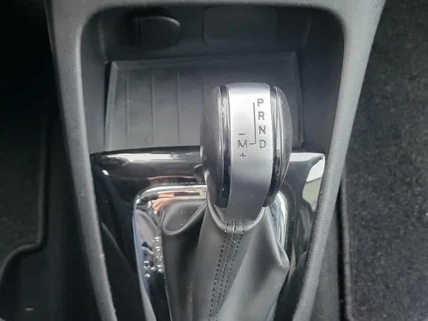 Renault Captur ENERGY TCe 120 EDC Intens+DACHKONTRAST+ 05/2017-photo-23