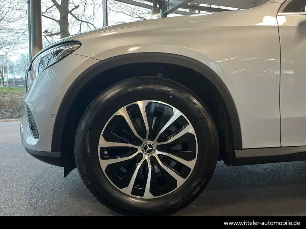 Mercedes-Benz GLC 220 d 4MATIC AVANTGARDE LED/AHK/LHZG/Memory 11/2024-photo-13