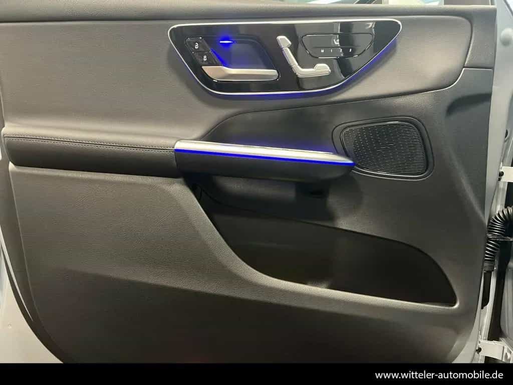 Mercedes-Benz GLC 220 d 4MATIC AVANTGARDE LED/AHK/LHZG/Memory 11/2024-photo-16