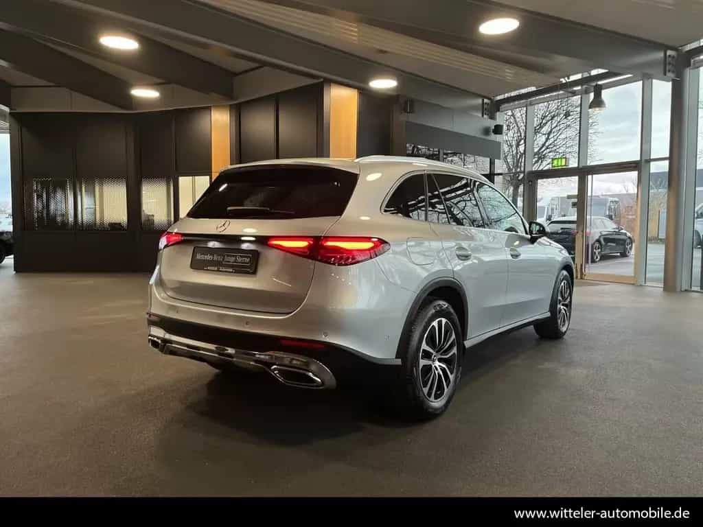 Mercedes-Benz GLC 220 d 4MATIC AVANTGARDE LED/AHK/LHZG/Memory 11/2024-photo-9