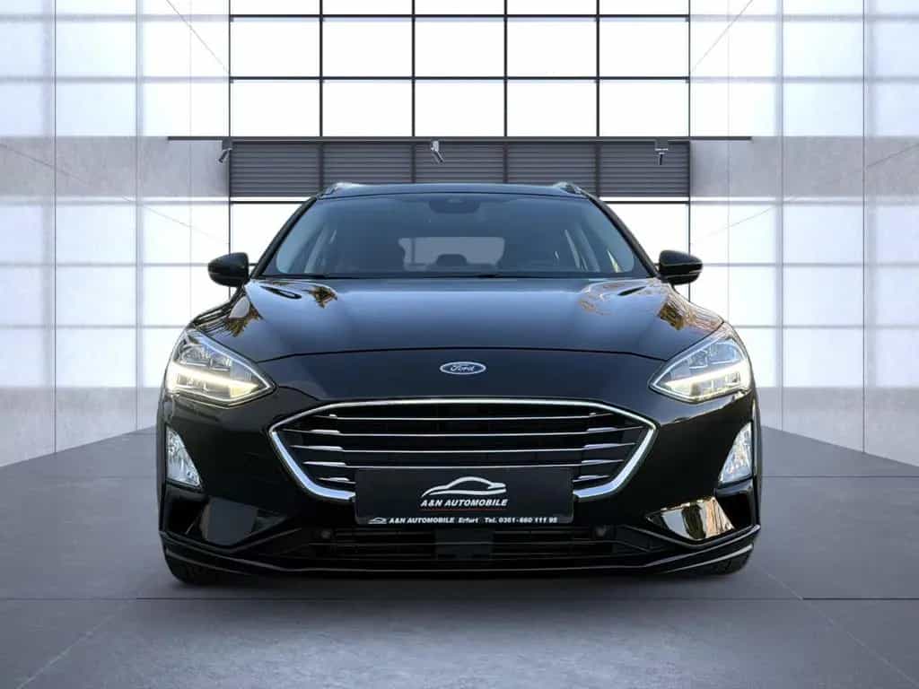 Ford Focus Turnier Titanium+LED+NAVI+PANO+B&O+KAMERA 03/2019-photo-1