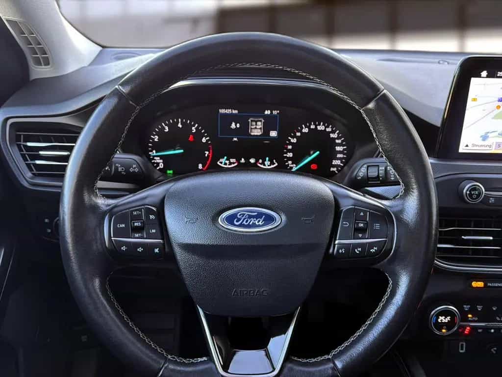 Ford Focus Turnier Titanium+LED+NAVI+PANO+B&O+KAMERA 03/2019-photo-19