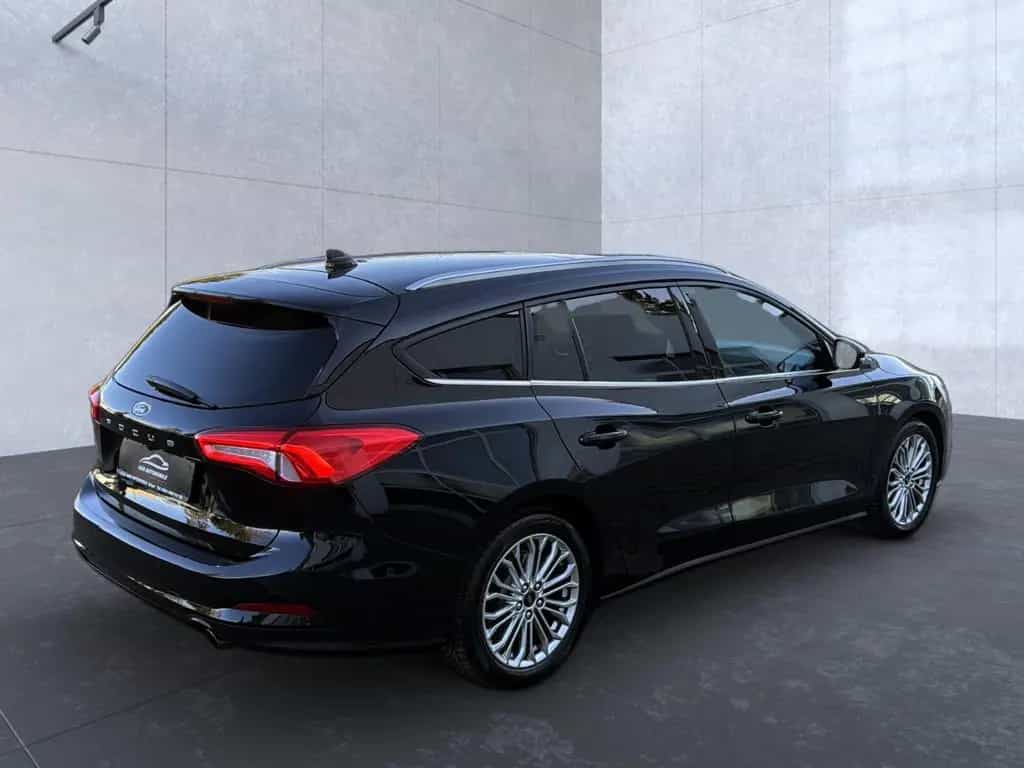 Ford Focus Turnier Titanium+LED+NAVI+PANO+B&O+KAMERA 03/2019-photo-3