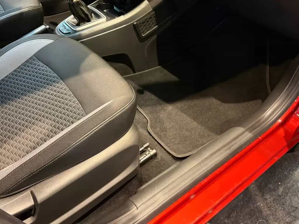 Lada Vesta Luxus 4x Sihzg Kamera Tempomat BT-Audio 04/2018-photo-15