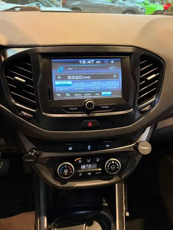 Lada Vesta Luxus 4x Sihzg Kamera Tempomat BT-Audio 04/2018-photo-21