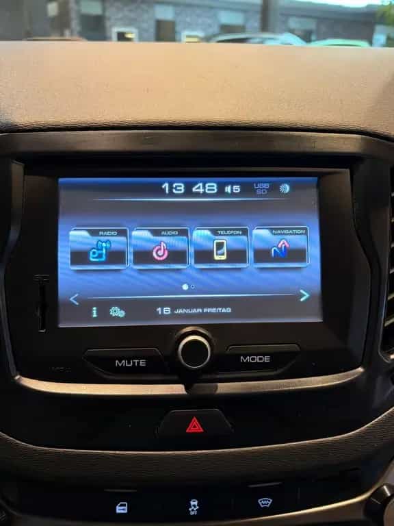 Lada Vesta Luxus 4x Sihzg Kamera Tempomat BT-Audio 04/2018-photo-25