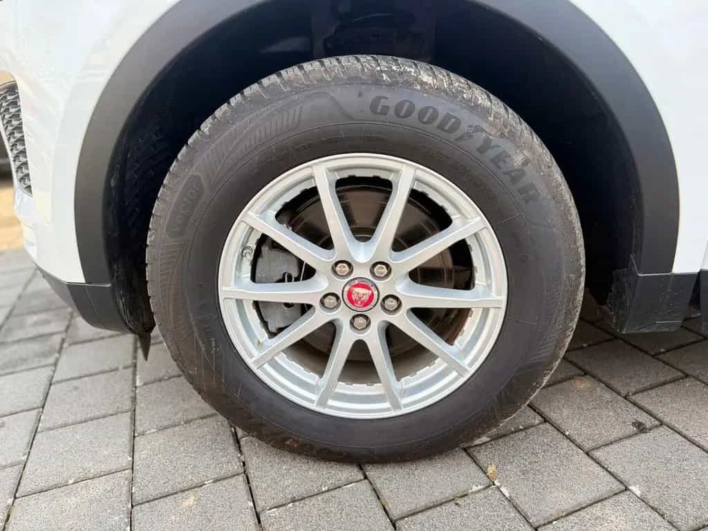 Jaguar E-Pace P200 AWD NAVI SHZ DIGTACHO AMBIENT LED EH 11/2018-photo-18