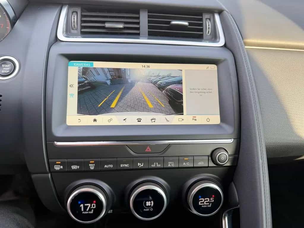 Jaguar E-Pace P200 AWD NAVI SHZ DIGTACHO AMBIENT LED EH 11/2018-photo-21