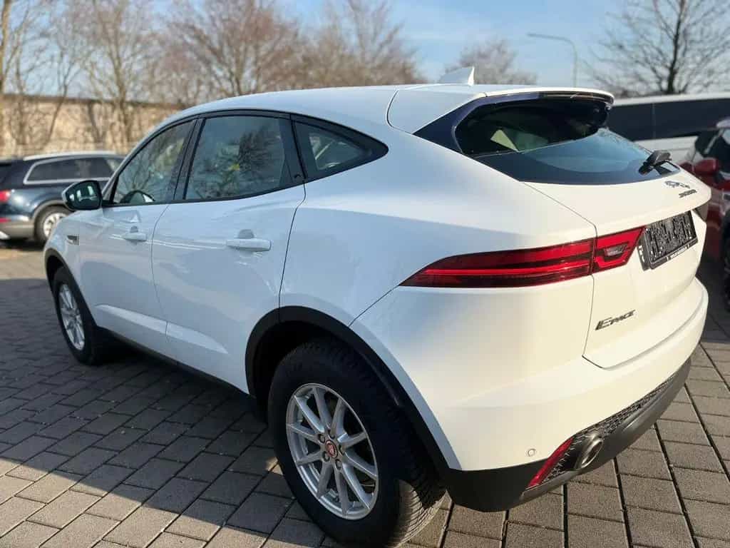 Jaguar E-Pace P200 AWD NAVI SHZ DIGTACHO AMBIENT LED EH 11/2018-photo-1