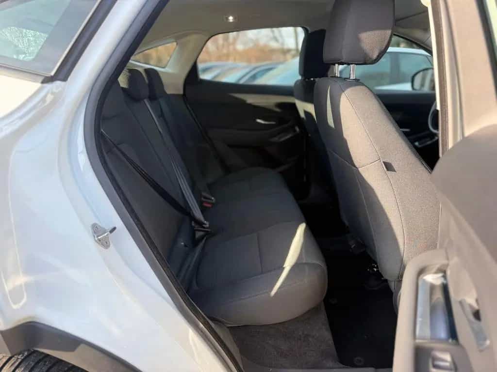 Jaguar E-Pace P200 AWD NAVI SHZ DIGTACHO AMBIENT LED EH 11/2018-photo-6