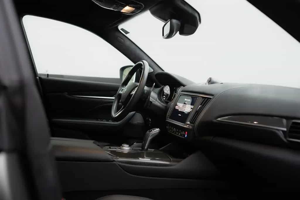 Maserati Levante Modena S MY 22 Sportsitze B&W Carbon Alc 12/2021-photo-12