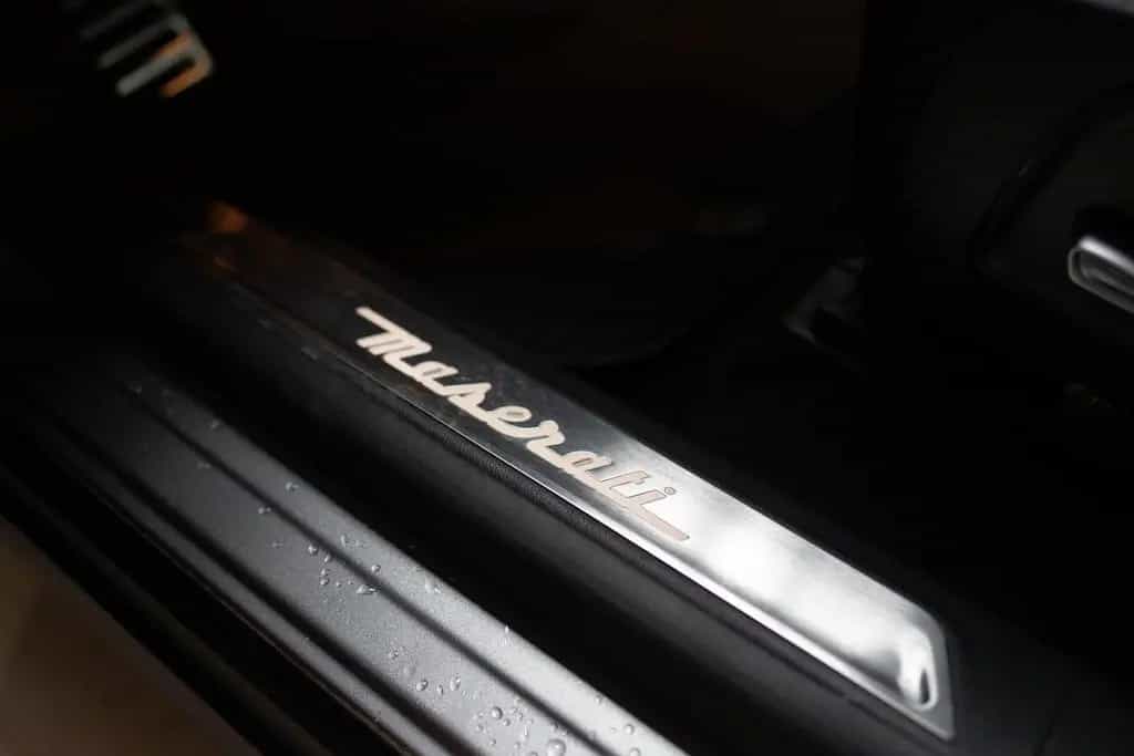 Maserati Levante Modena S MY 22 Sportsitze B&W Carbon Alc 12/2021-photo-20