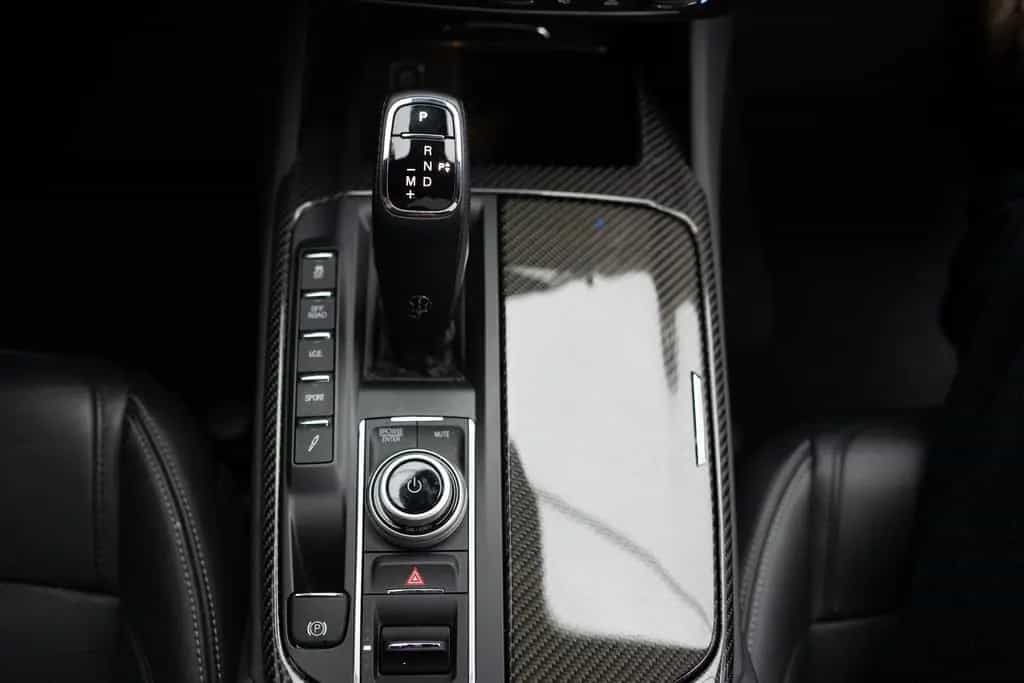 Maserati Levante Modena S MY 22 Sportsitze B&W Carbon Alc 12/2021-photo-26