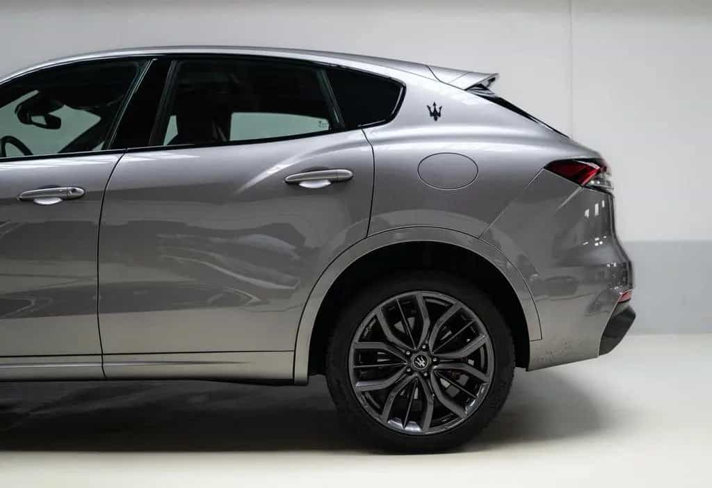 Maserati Levante Modena S MY 22 Sportsitze B&W Carbon Alc 12/2021-photo-6