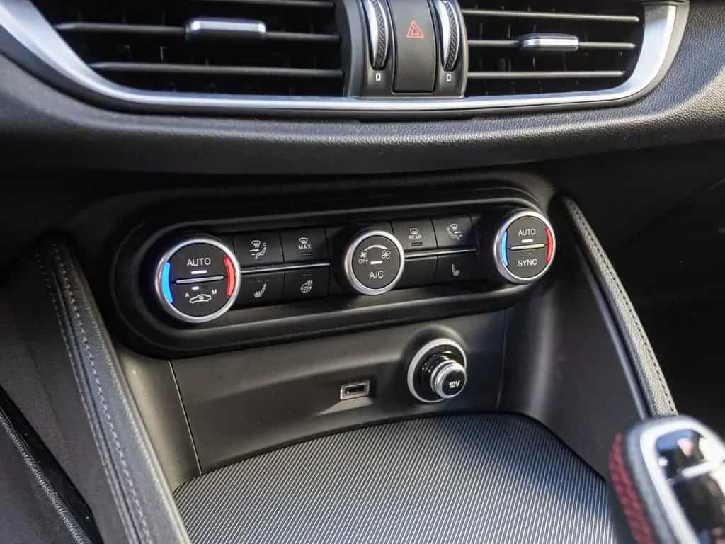 Alfa Romeo Stelvio COMPETIZIONE 2.0 Turbo 16V AT8-Q4 06/2023-photo-12
