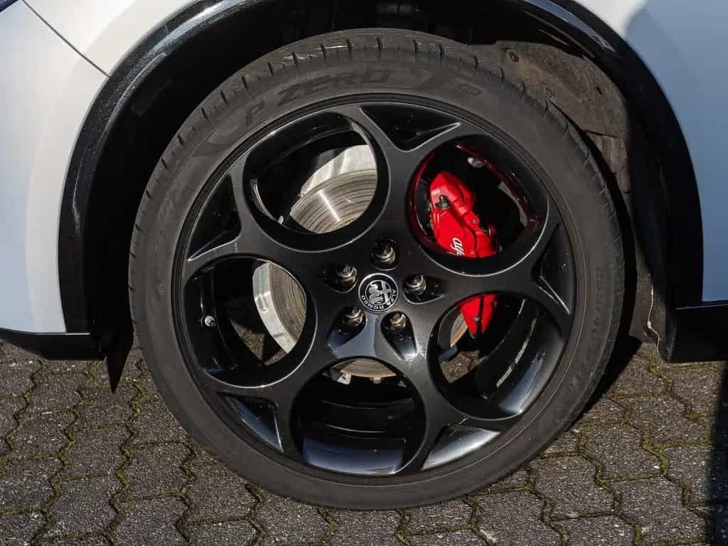Alfa Romeo Stelvio COMPETIZIONE 2.0 Turbo 16V AT8-Q4 06/2023-photo-5