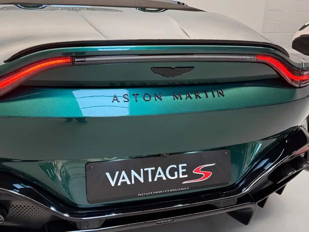 Aston Martin NEW Vantage S Roadster | MODELYEAR 2026 null-photo-14