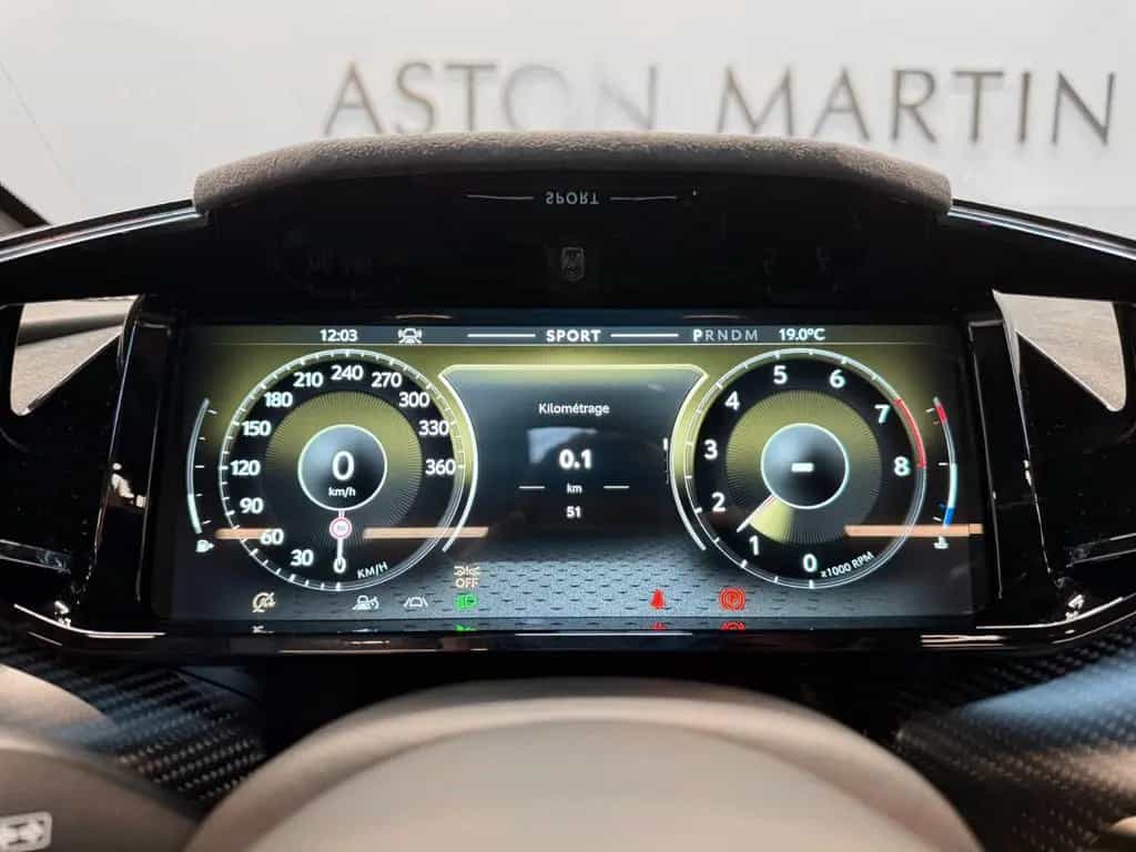 Aston Martin NEW Vantage S Roadster | MODELYEAR 2026 null-photo-18