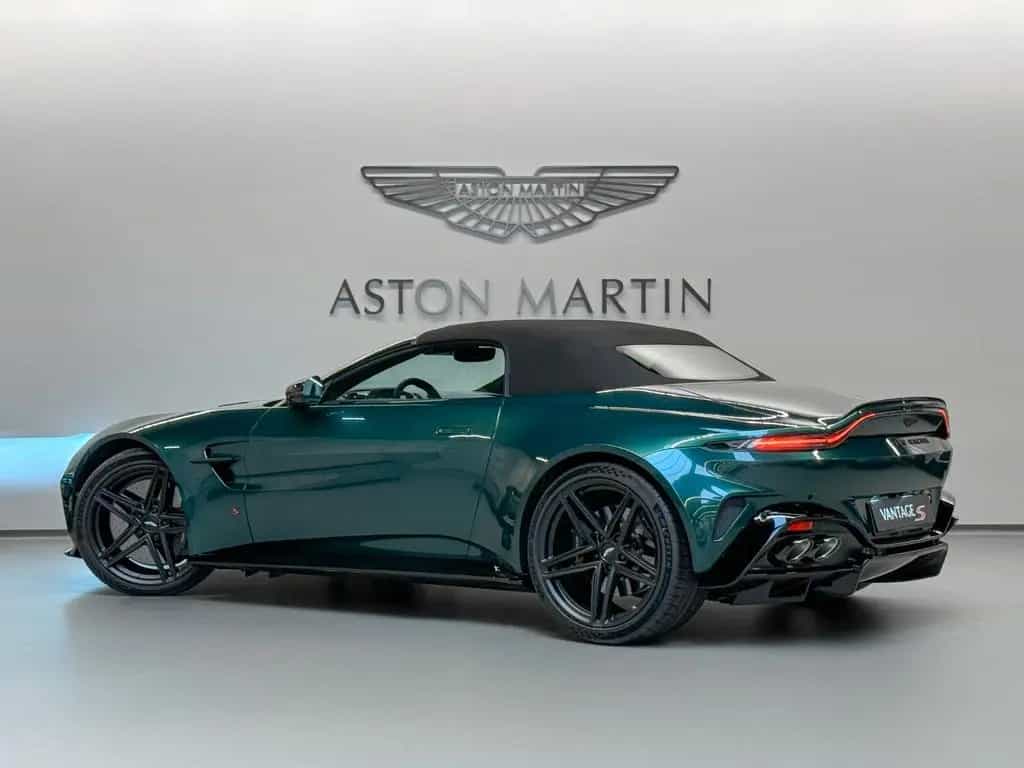Aston Martin NEW Vantage S Roadster | MODELYEAR 2026 null-photo-5