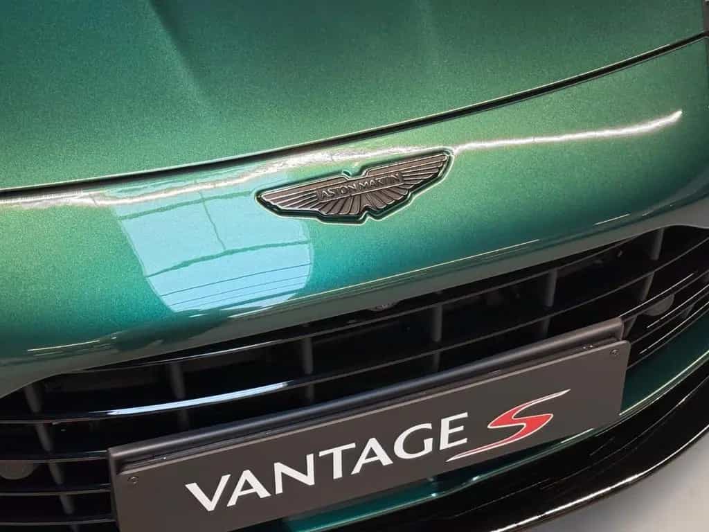 Aston Martin NEW Vantage S Roadster | MODELYEAR 2026 null-photo-8