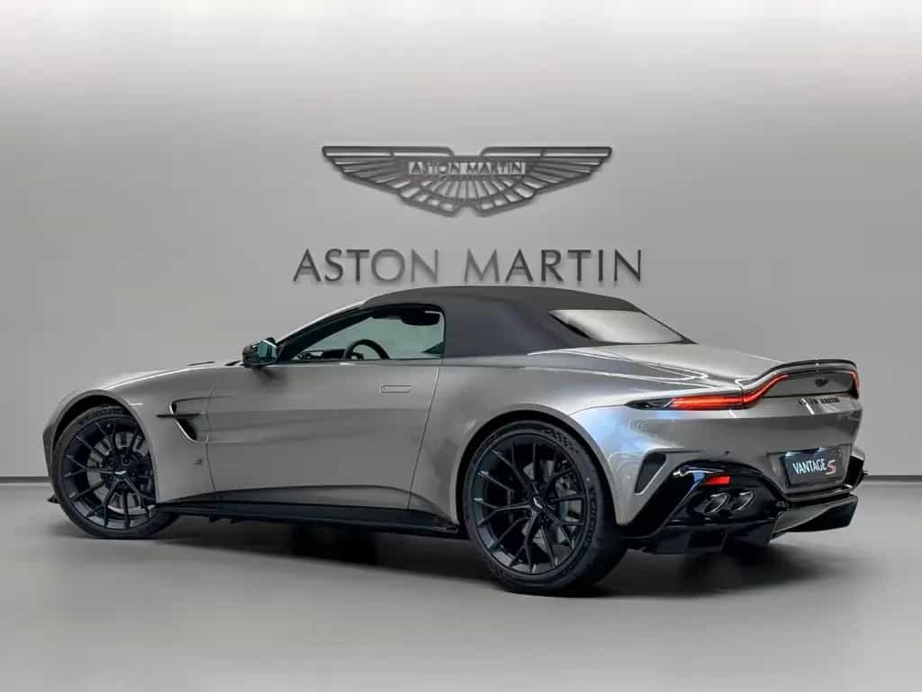 Aston Martin V8 Vantage NEW Vantage S Roadster | MODELYEAR 2026 null-photo-6