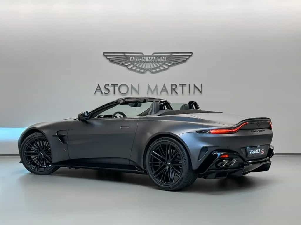 Aston Martin V8 Vantage NEW Vantage S Roadster | MODELYEAR 2026 null-photo-4