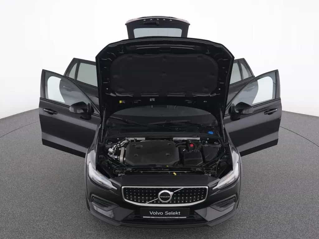 Volvo V60 Cross Country B4 AWD Plus+WINTERPAK+RFK+ 01/2024-photo-12