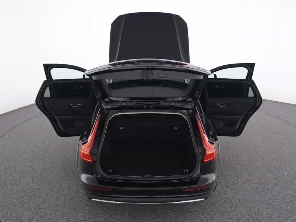 Volvo V60 Cross Country B4 AWD Plus+WINTERPAK+RFK+ 01/2024-photo-13