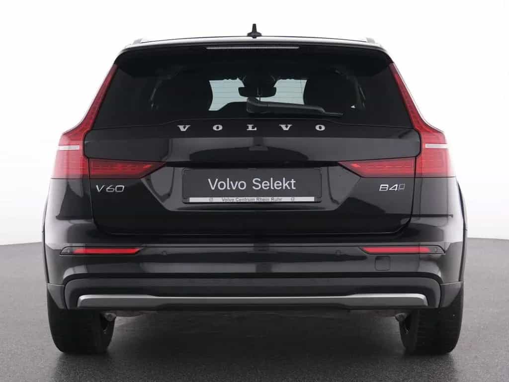 Volvo V60 Cross Country B4 AWD Plus+WINTERPAK+RFK+ 01/2024-photo-15