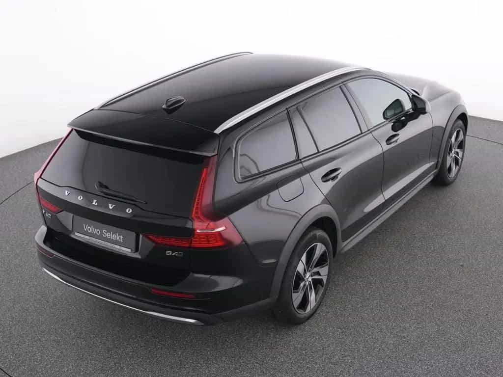 Volvo V60 Cross Country B4 AWD Plus+WINTERPAK+RFK+ 01/2024-photo-18