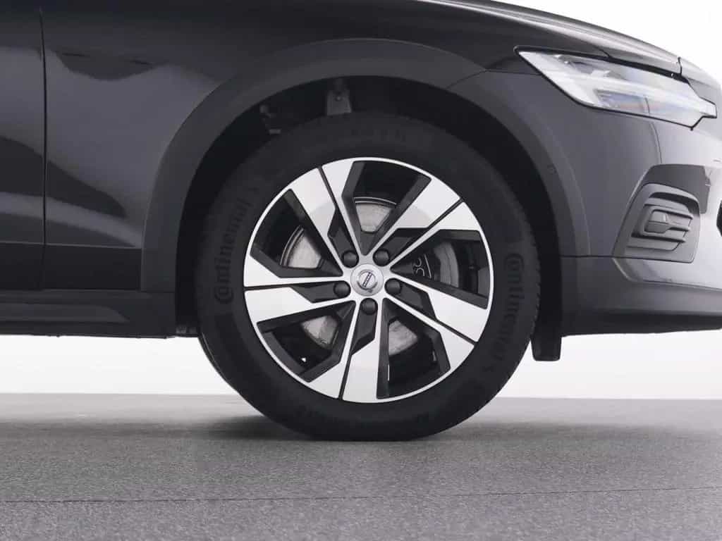 Volvo V60 Cross Country B4 AWD Plus+WINTERPAK+RFK+ 01/2024-photo-21