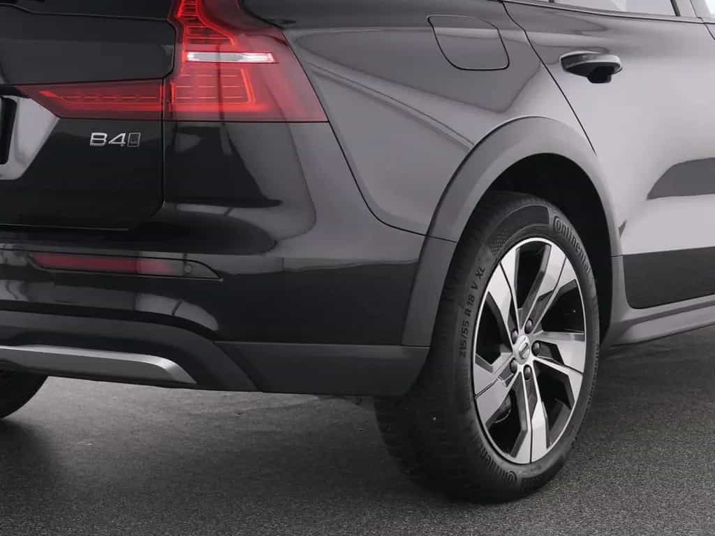 Volvo V60 Cross Country B4 AWD Plus+WINTERPAK+RFK+ 01/2024-photo-9