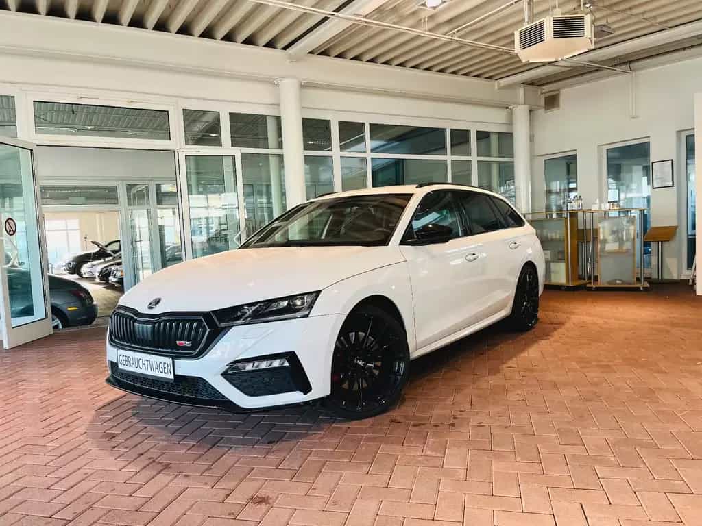 Skoda Octavia Combi RS Navi Headup Massage Kamera 09/2022-photo-0