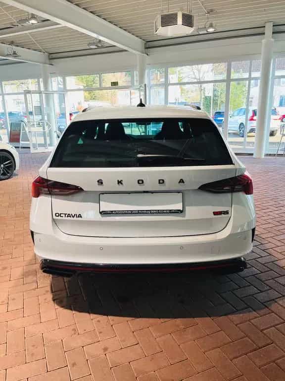 Skoda Octavia Combi RS Navi Headup Massage Kamera 09/2022-photo-2
