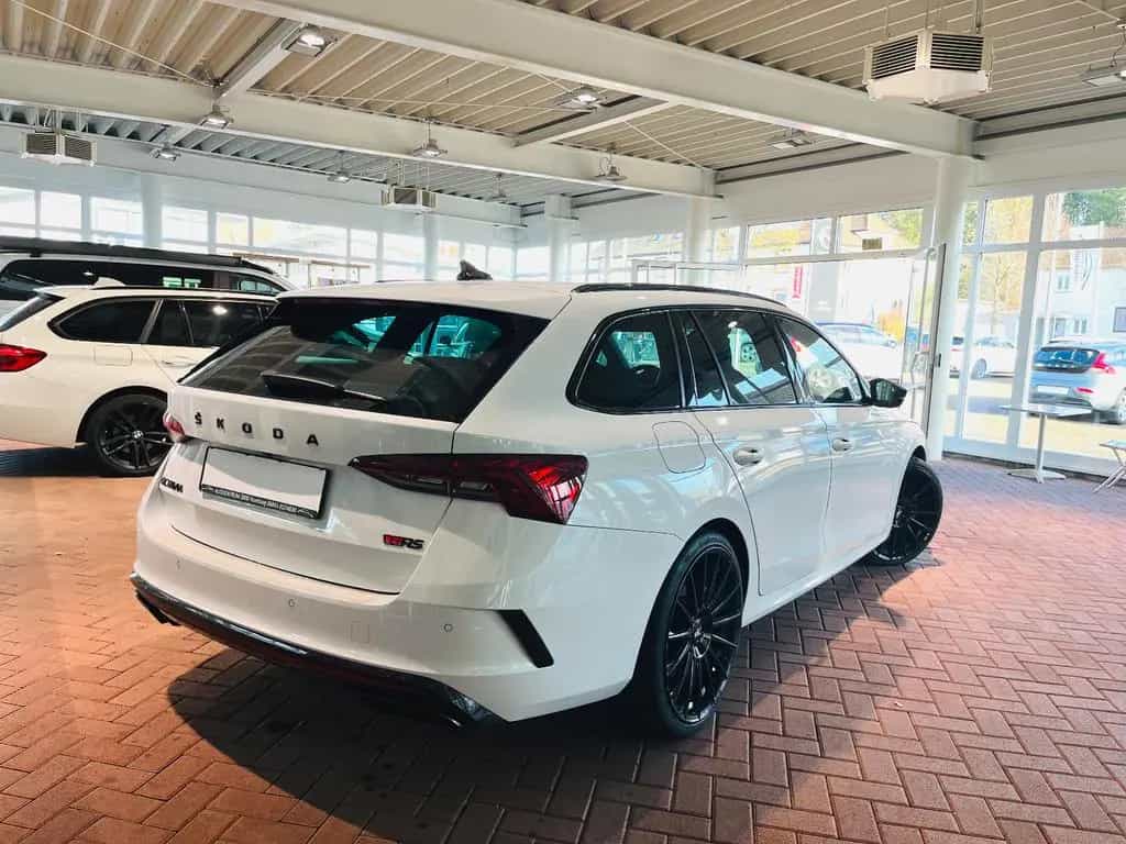 Skoda Octavia Combi RS Navi Headup Massage Kamera 09/2022-photo-4