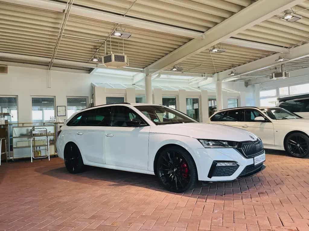 Skoda Octavia Combi RS Navi Headup Massage Kamera 09/2022-photo-6