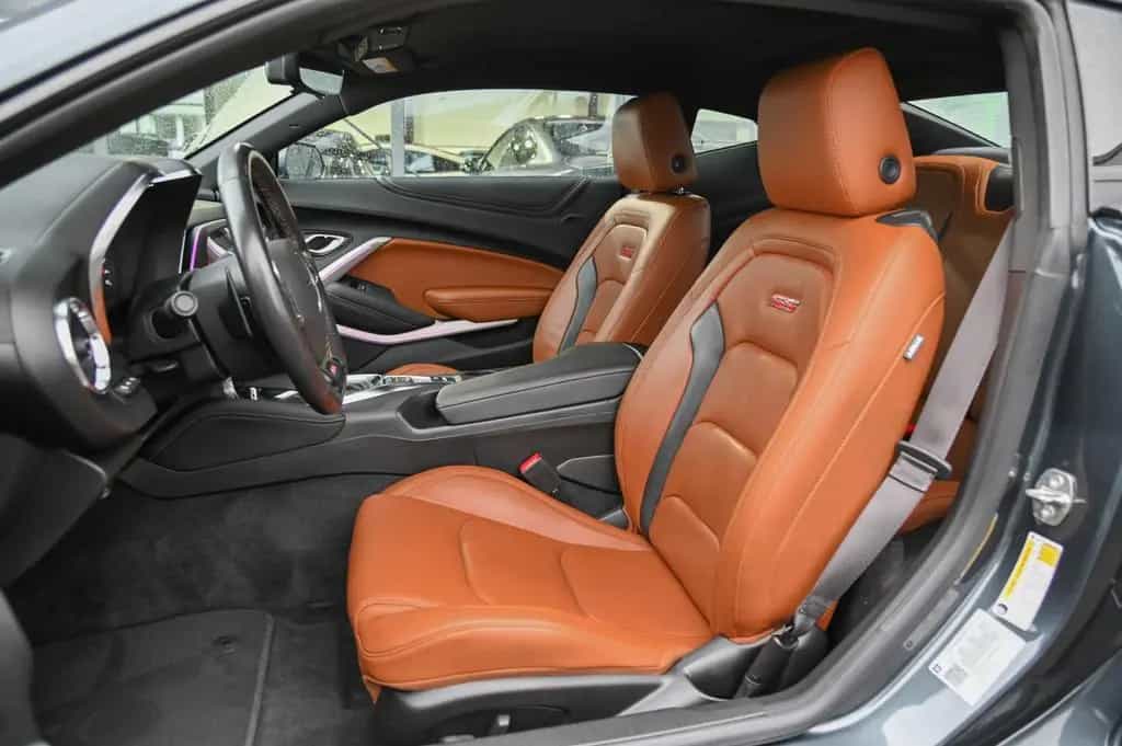 Chevrolet Camaro Coupe 6.2 V8 10-Gang Aut. *Magnetic Ride* 09/2021-photo-10