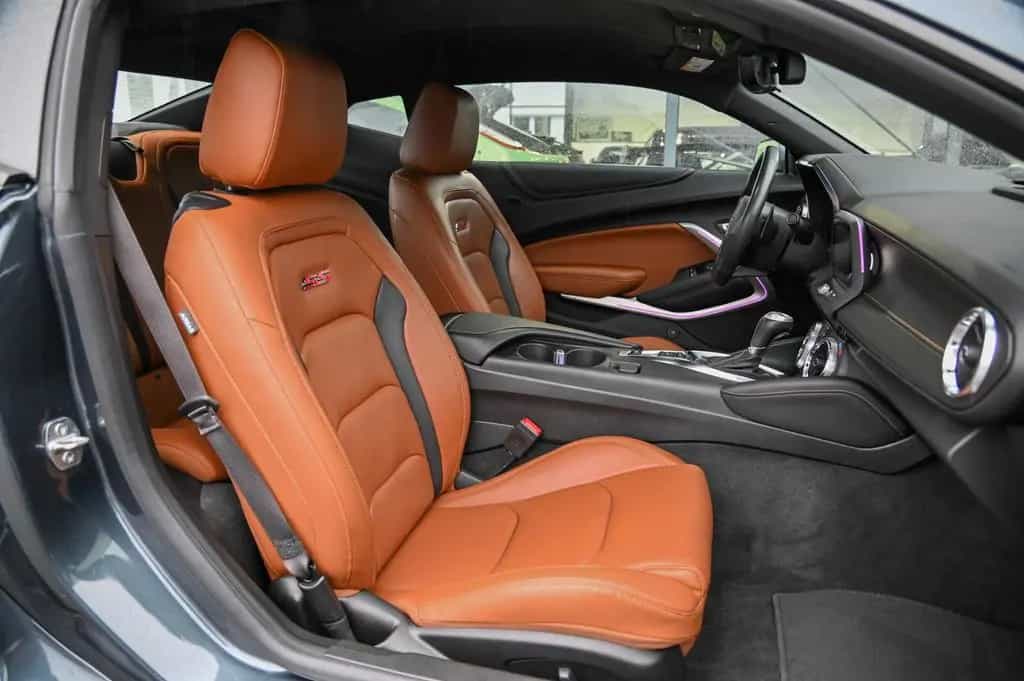 Chevrolet Camaro Coupe 6.2 V8 10-Gang Aut. *Magnetic Ride* 09/2021-photo-11
