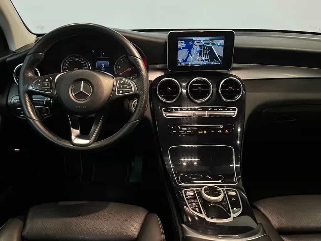 Mercedes-Benz GLC-Class 08/2017-photo-10