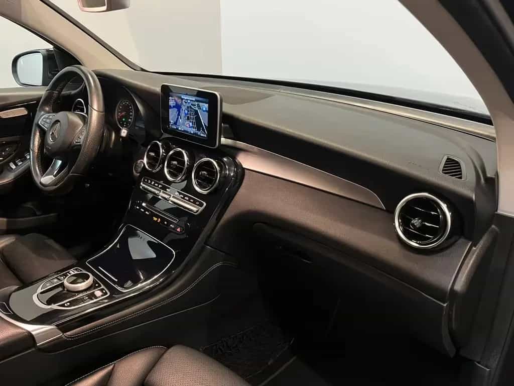 Mercedes-Benz GLC-Class 08/2017-photo-13