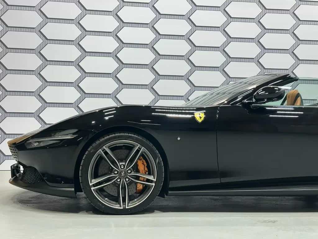 Ferrari Roma Spider *Carbon* MY2026 *DISPLAY - JBL null-photo-24