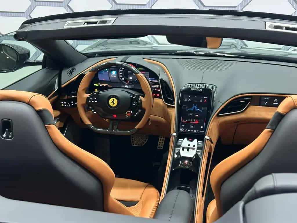 Ferrari Roma Spider *Carbon* MY2026 *DISPLAY - JBL null-photo-27
